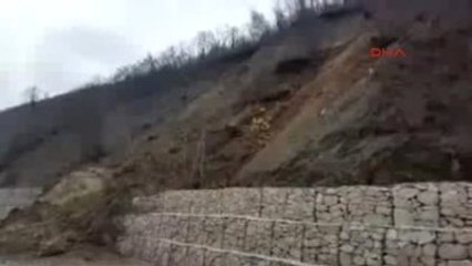 Toprak Kayması Nedeniyle Kosova-Makedonya Yolu Kapandı