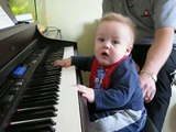 Frankie the Piano Playing Baby 6 Months Old!