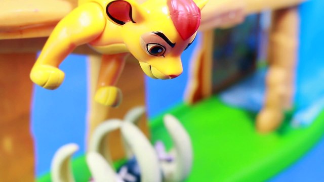 The Lion Guard Defend the Pride Lands PART 2 Toys Zootopia ATTACK Jail Kion Judy Save Day Parody Set