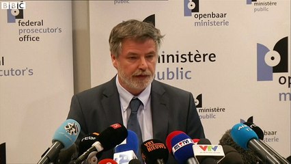 Eric Van der Sypt, Belgian prosecutor's spokesman: "A flag of ISIS was found in the flat"