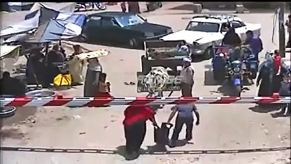 Il échappe de peu au suicide de son âne sous un train ! Acci