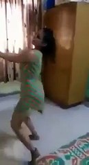 Larki Da Pad - Punjabi Kuri Di Pee Pee Kardi