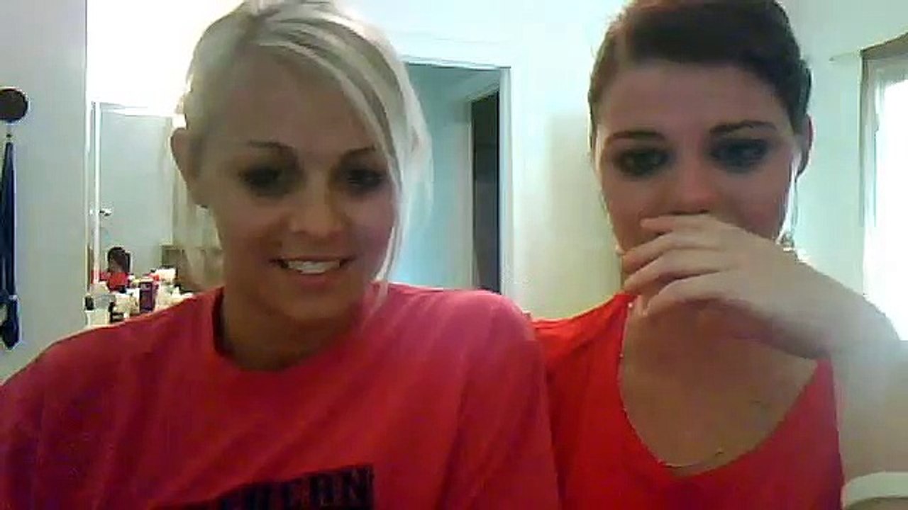 2 girls 1 cup - Will you still be my friend if I puke on you?