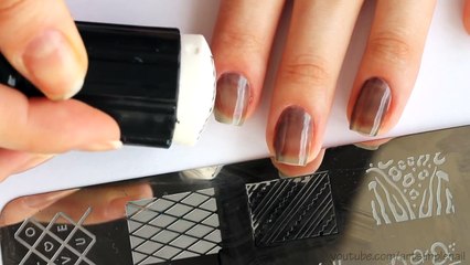 Маникюр в стиле Лабутен. Дизайн ногтей Вуаль, Колготки - Louboutin Nail Art