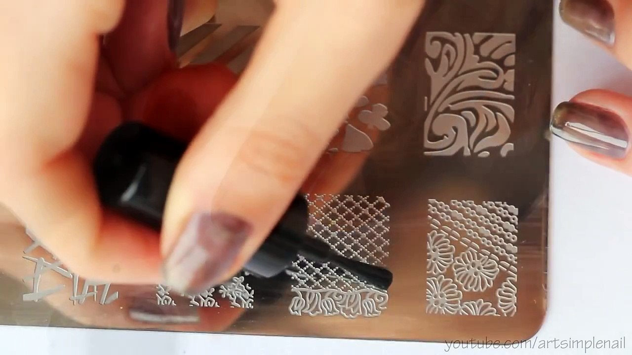 Маникюр в технике Вуаль, Колготки, Капрон. Цветочный френч с розочками - Sheer Black Nails