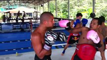 TIGER MUAY THAI Sparring with my insturctor