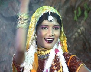 बुन्देलखंडी लोकगीत / मोरी नजरो से उतर गये / उर्मिला पाण्डेय