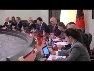 Qeveria shqiptare krijon Komisionin Kombëtar për Azilin dhe Refugjatët