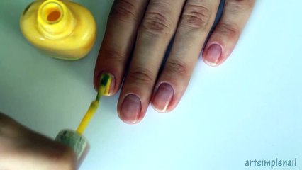 Смайлики - маникюр для коротких ногтей - Smiley Face Nail Art