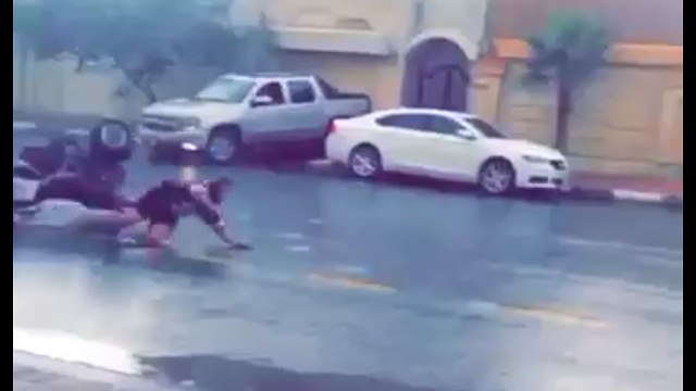 Une très belle chute en quad