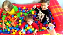 SURPRISE TOYS GIANT Ball Pit Challenge Cars Disney Princes Thomas Trains Minions GIANT Surprise Eggs