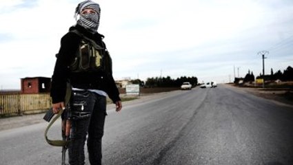 YPG, Esad'ın Askerlerine Saldırdı