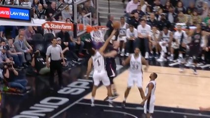 Austin Rivers Dunk Attempt Rejected By Rim