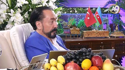 Kısacık ömür için delice dünya hırsını Allah'a, Kitap'a, İslam'a tercih edenler var.