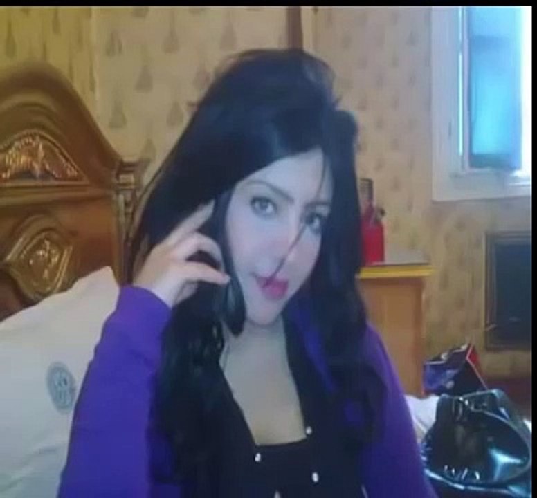 مكالمة منة لوائل ساخن اووووى بنت فىل فشخها بالادب