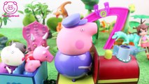 Pig George da Familia Peppa Pig Vai ao Parque dos Dinossauros no Trenzinho Novelinha ToyTo