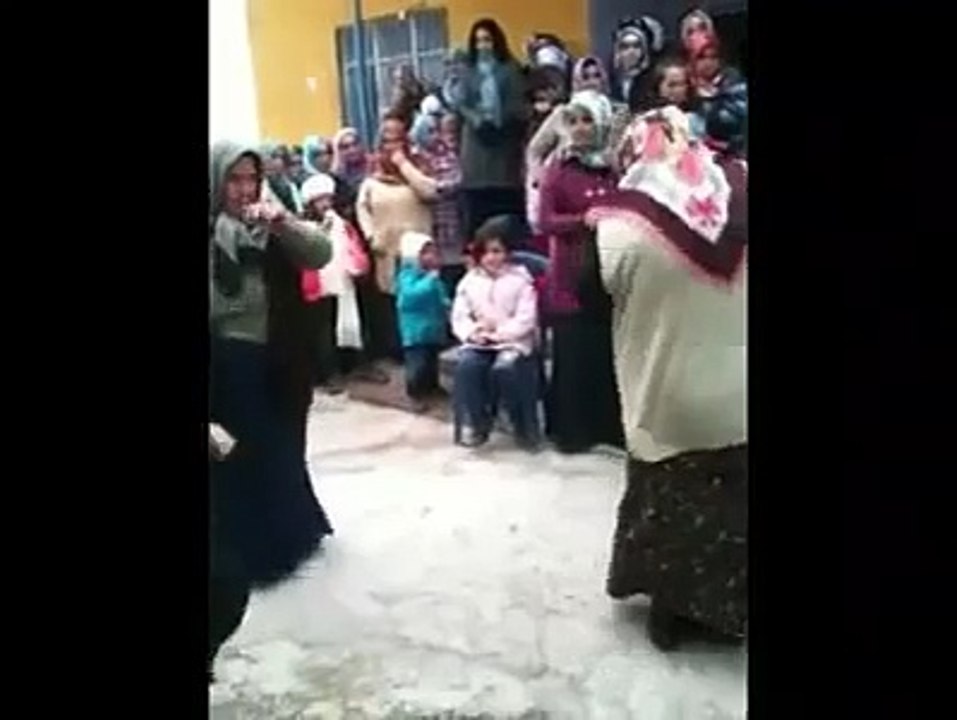 Lustige Videos 005# tanzende Omas