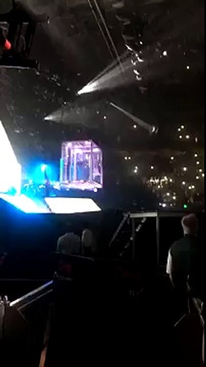 Justin Bieber performing ' Mark My Words ' on Purpose Tour in Seattle , Washington - (March 09 )