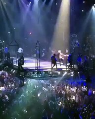 Justin video on a trampoline in the Purpose  tour in Seattle , Washington. - (March 09 )