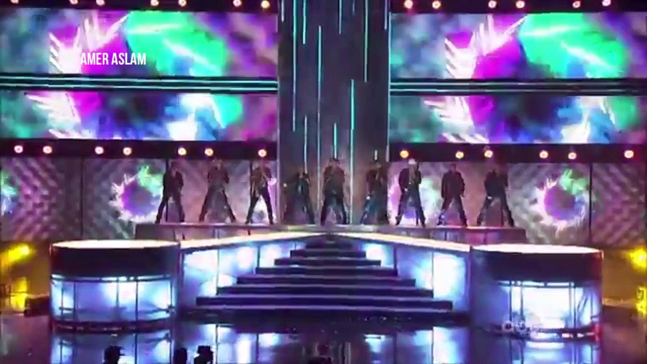 Backstreet Boys + New Kids On The Block = NKOTBSB - Mash Up (American Music Awards 2010)