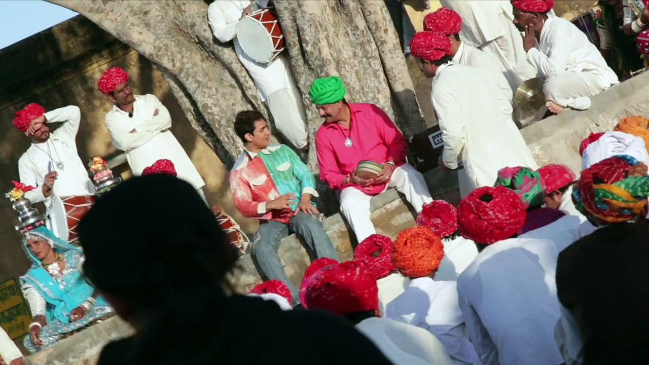 Aamir Khan & Sanjay Dutt Jam Session - PK - Releasing Dec 19, 2014