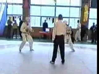 Taekwondo - Stupid Jackass Gets Kick In The Head 6 Times