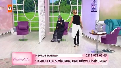 Nevruz CD’yi öptü alnına götürdü