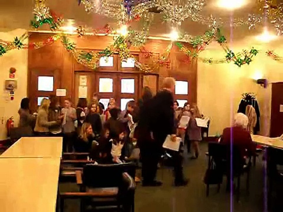 Hotwells Primary School Carolling, December 8th 2010 (Part 1)