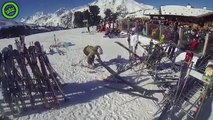 Une terrible chute pour cette skieuse - gag ski