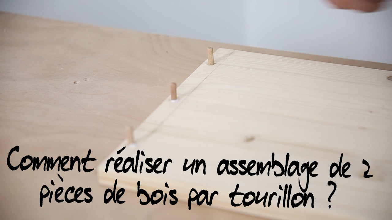 Comment réaliser un assemblage invisible de 2 pièces de bois par tourillon