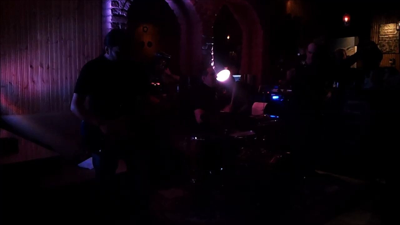 Neo Petritsi. Pup Berlin. Powder Blue live