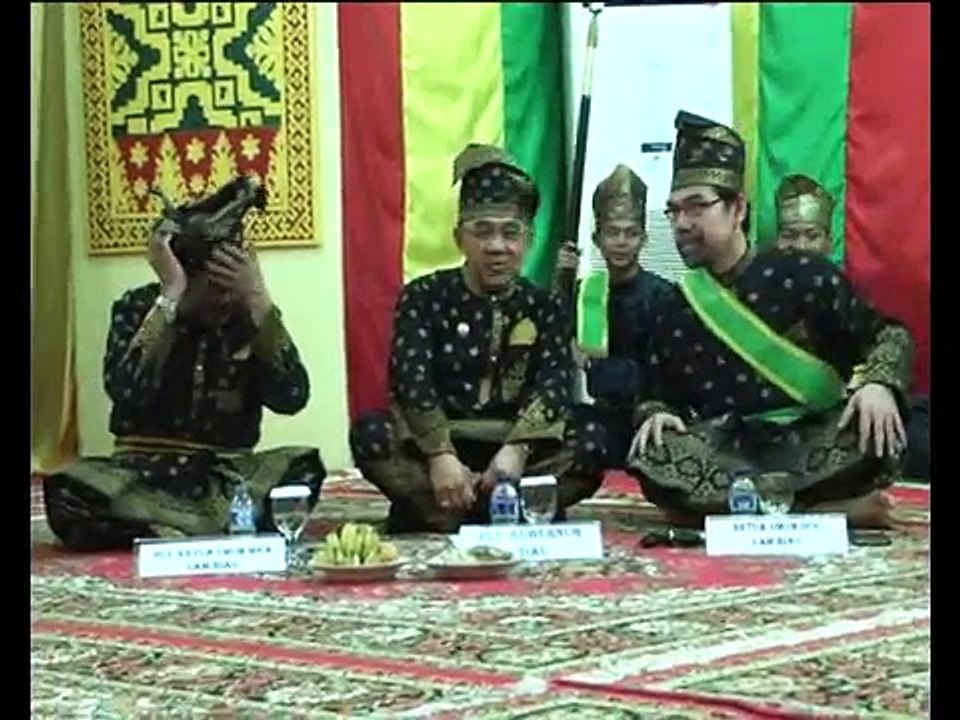 Rida K Liamsi Ditabalkan Sebagai Dato Seri Lela Budaya