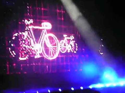 Queen + Paul Rodgers - Fat Bottomed Girls