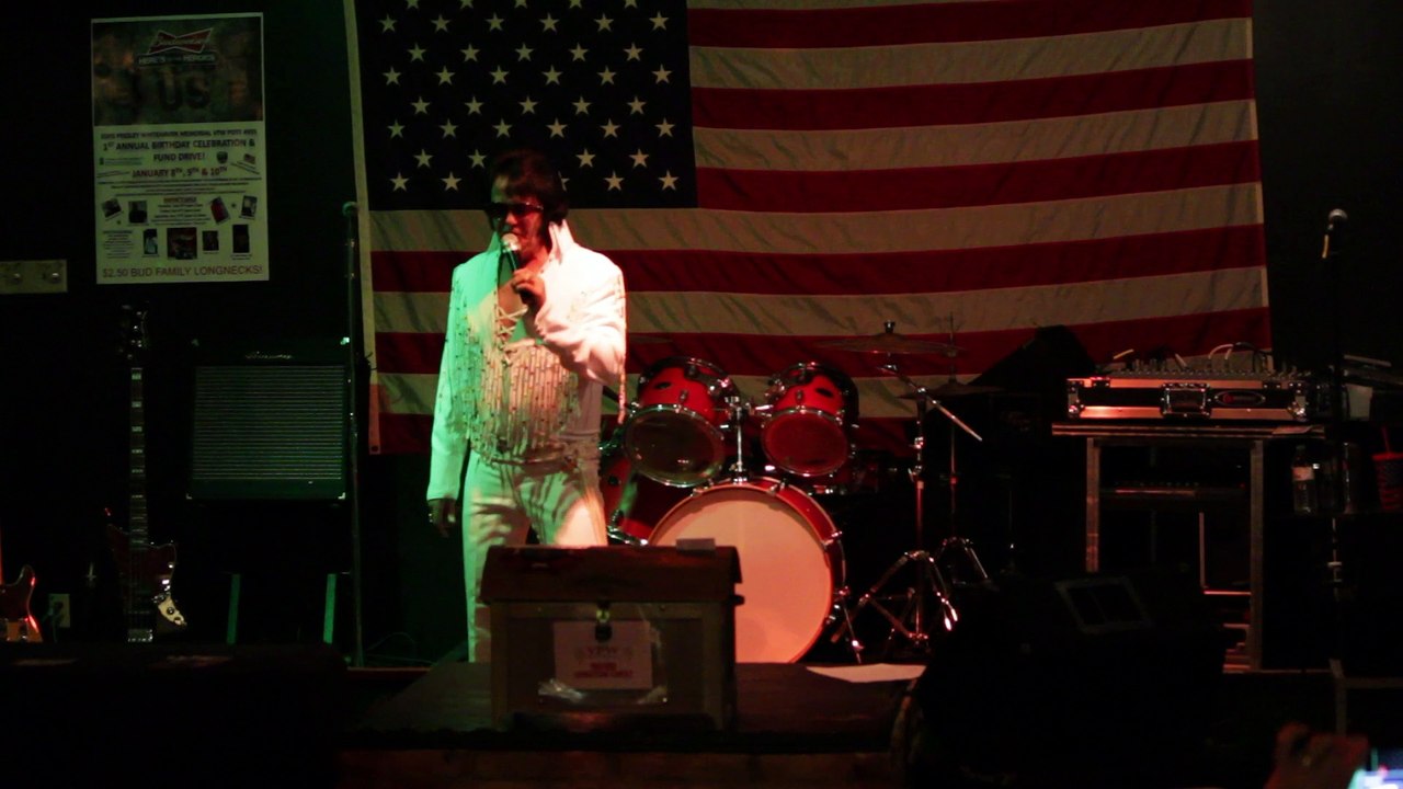 Robert Keefer sings 'Walk A Mile In My Shoes' Elvis Presley Memorial VFW 2015