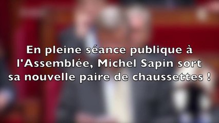 Quand Michel Sapin déballe son shopping en pleine séance