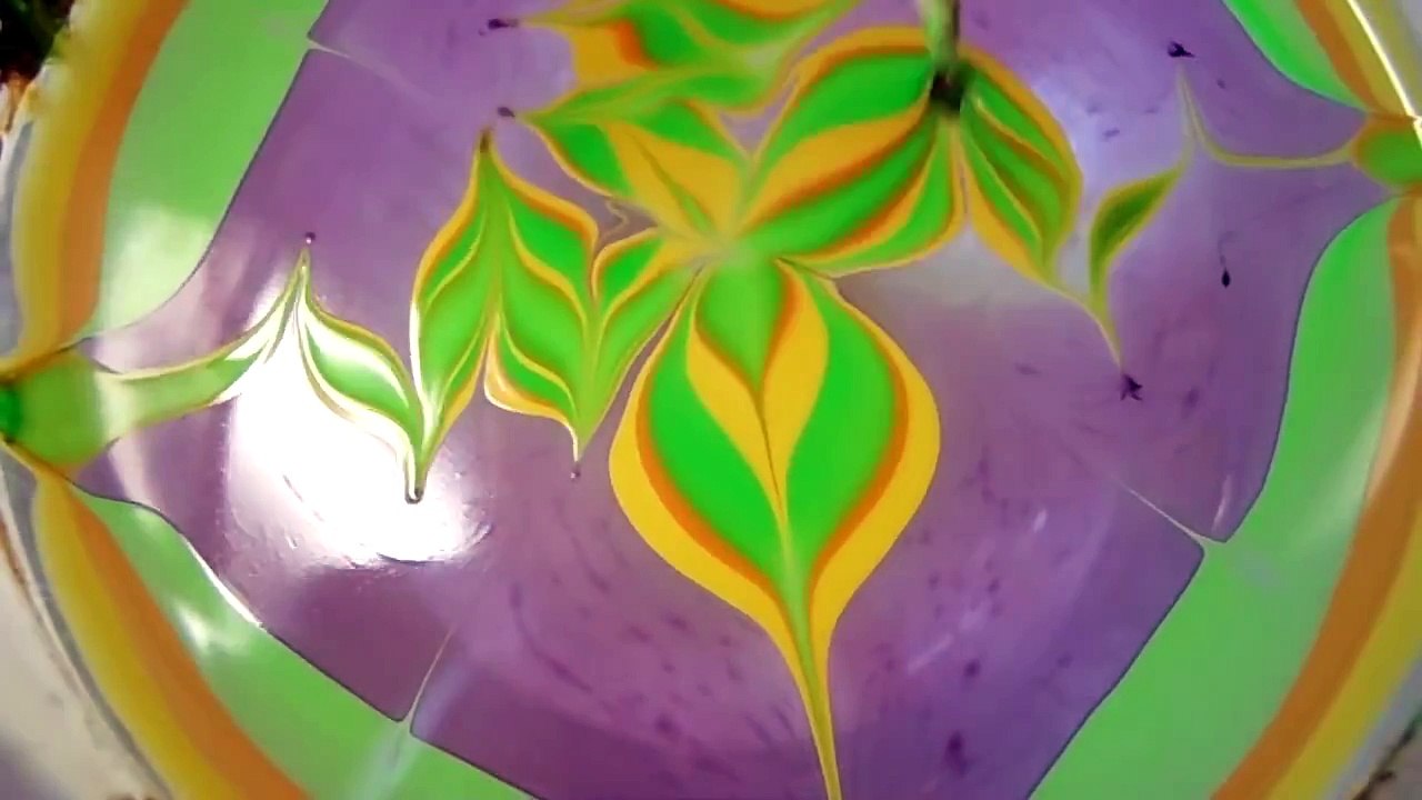 Quick and easy- Halloween inspired water marble!