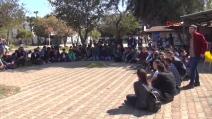 Antalya Akdeniz Üniversitesi'nde Olaylı Kutlama