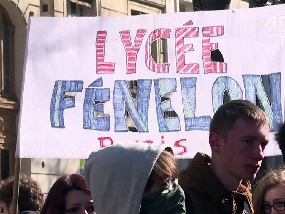 Loi Travail: facs fermées, lycées bloqués et des jeunes dans la rue