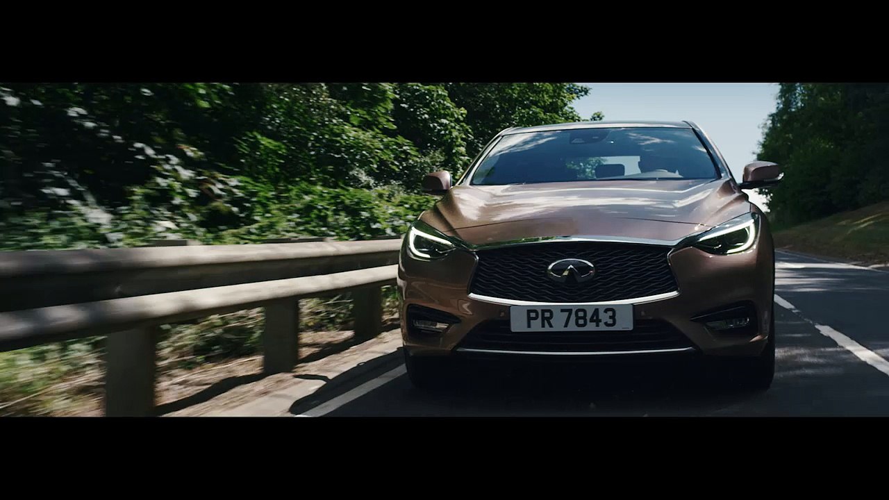Infiniti Q30