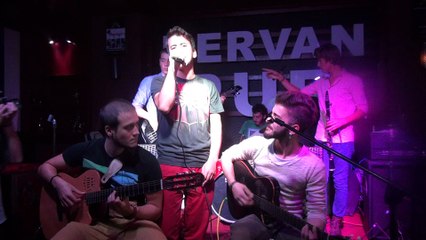 Onur Koç feat. Serdar Çelik - Senin O Gözlerin Varya