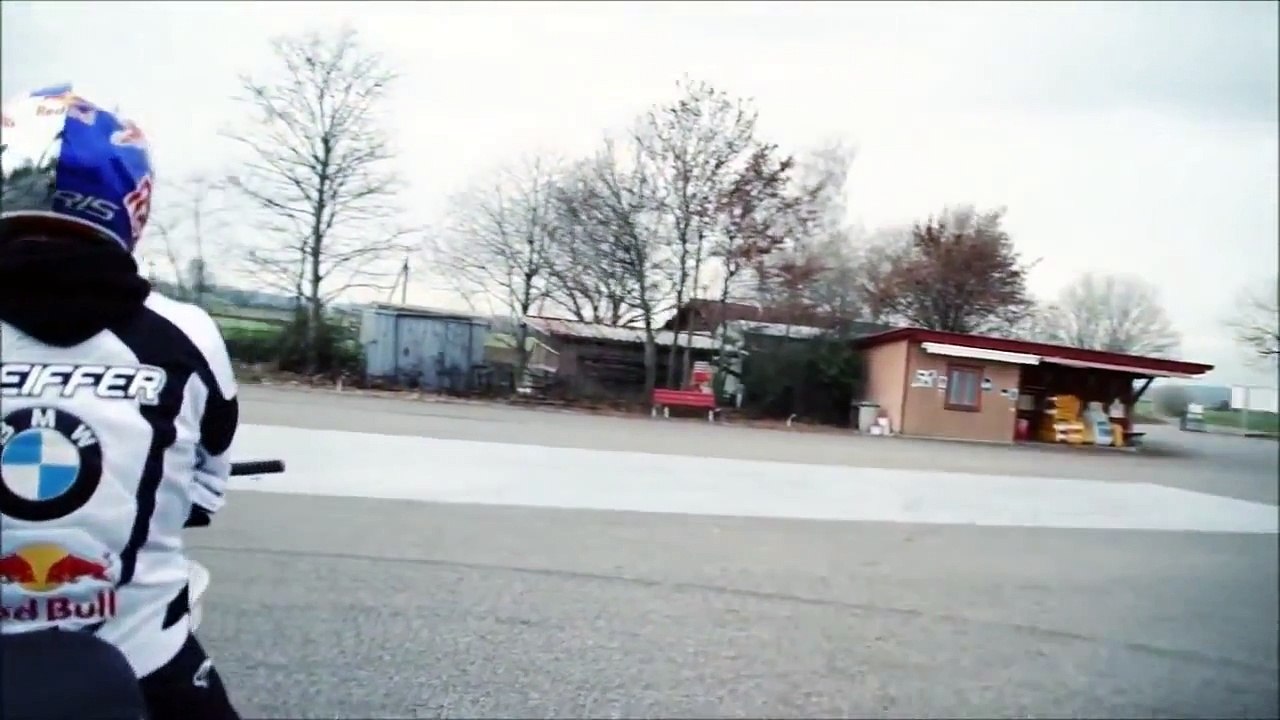 Stunt Riding - Drifting Motorbike