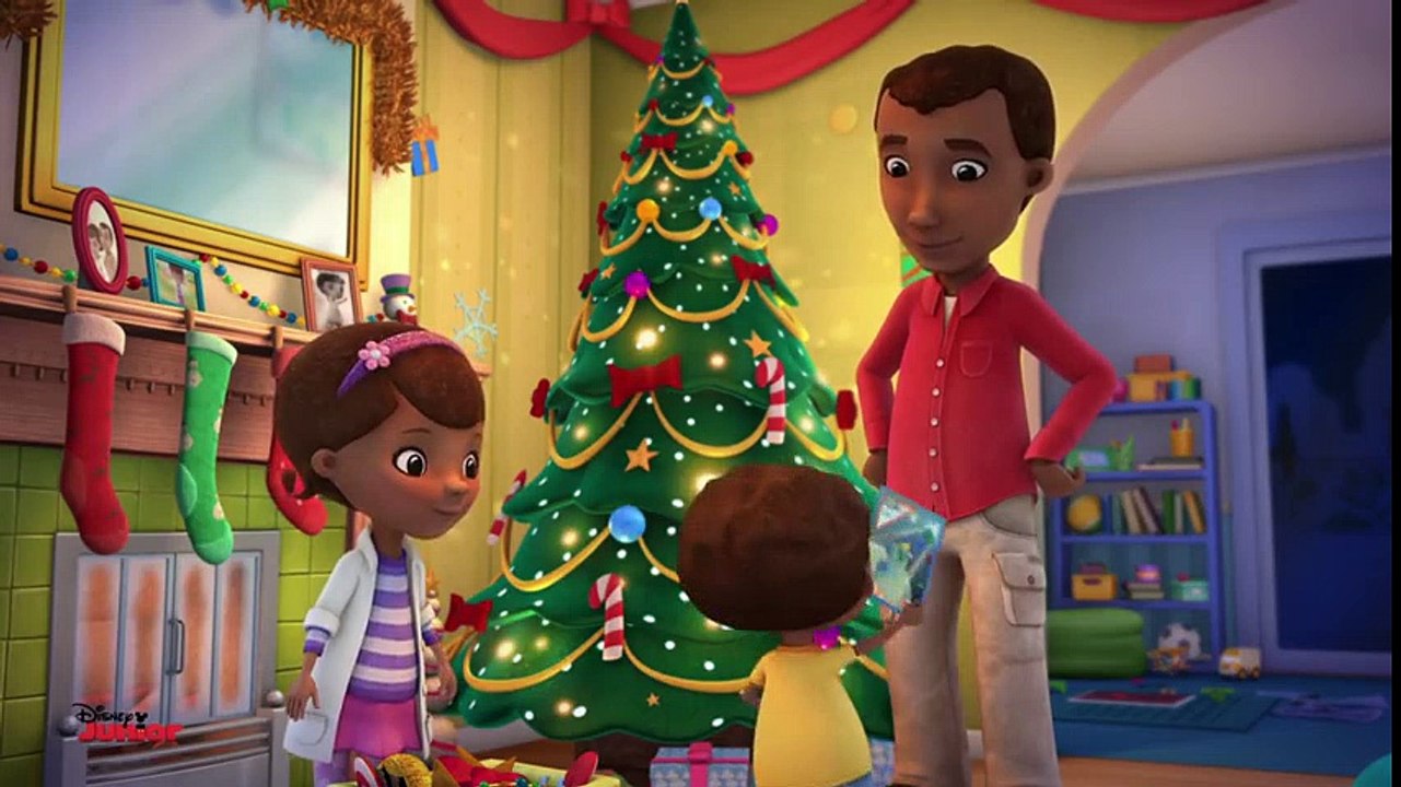 Docteur La Peluche - Premières minutes : Doc répare Noël  Tchoupi Dessin Animé