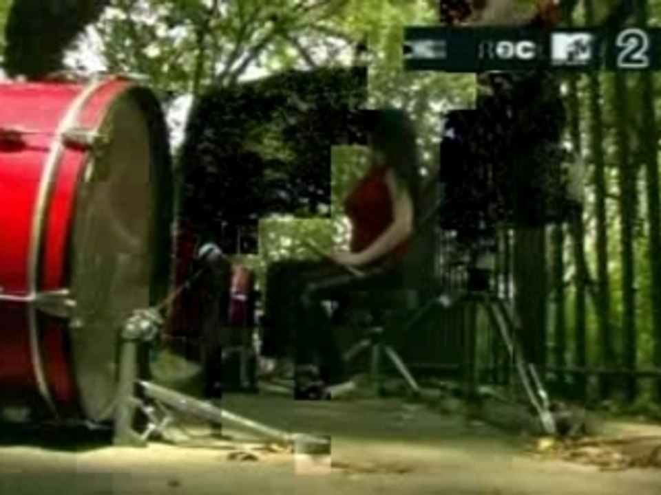 The White Stripes - The Hardest Button To Button