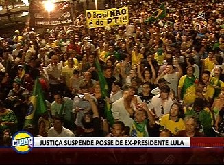 SOB PROTESTOS, DILMA DÁ POSSE A LULA