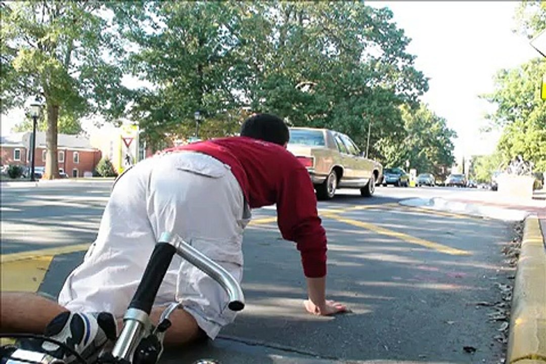 Picture Story: "Crime in Paradise"