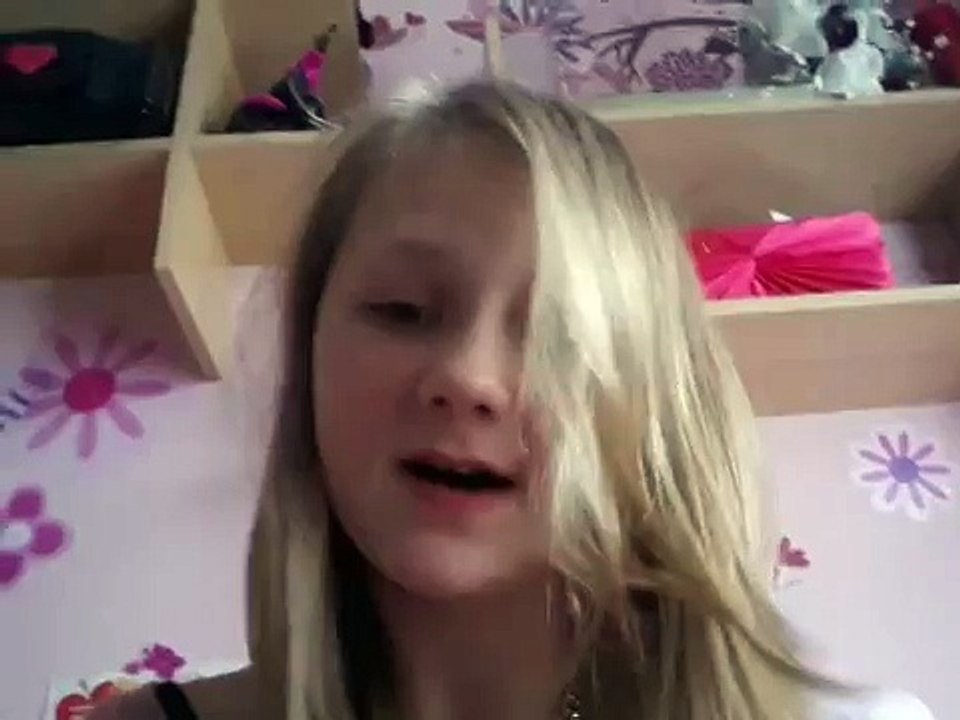 Miley Cyrus - Wrecking Ball - COVER by simonatimothy