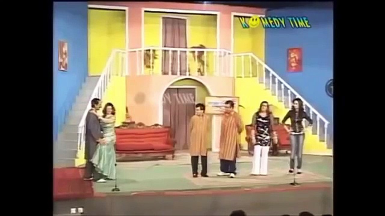Iftikhar Thakur At His Best NEW Pakistani Stage Drama 2016