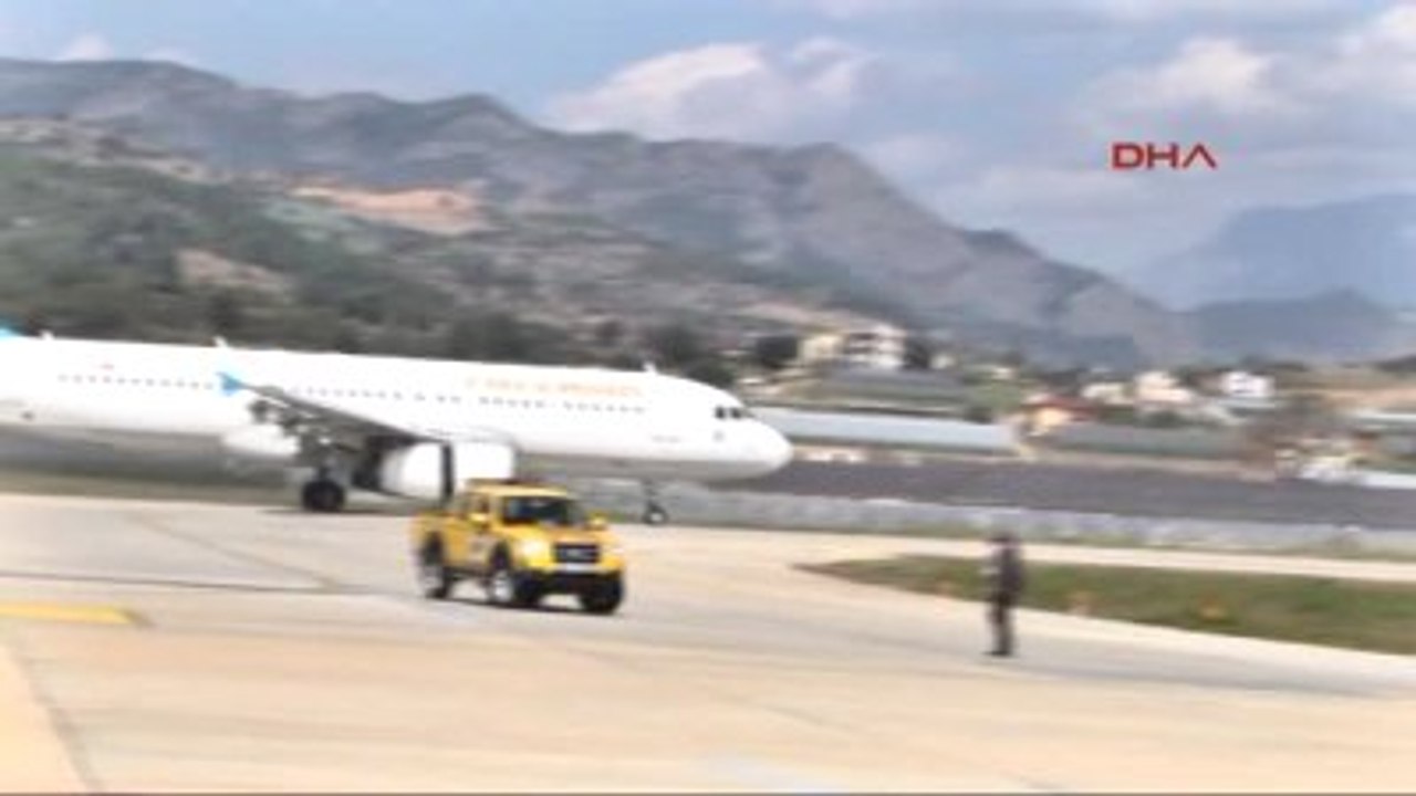 Alanya İran'dan İlk Kafile Gazipaşa- Alanya Havalimanı'na İndi