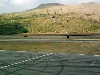 Drift con scoppio dello pneumatico a torretta