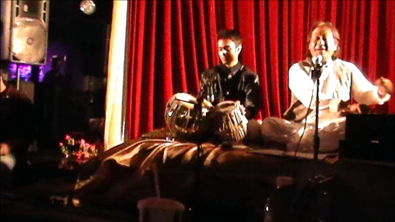 Jab Koi Pyar Se By: Imran Mehdi Hassan & Muhammed Mehdi Hassan on Tabla